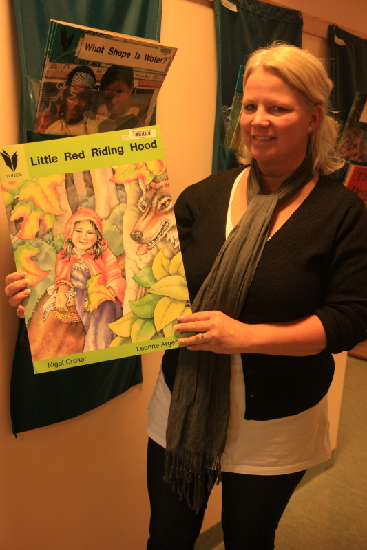 Lisette Lode har stor tro på bruk av eventyr i fremmedspråkundervisningen. Storbøkerne er i denne sammenhengen et nyttig læremiddel.